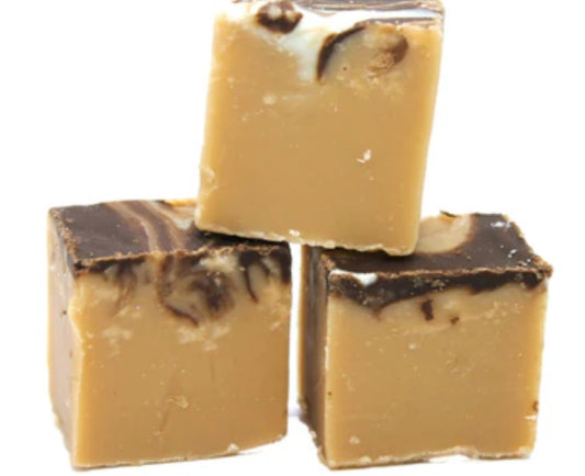 Kinder Bueno Fudge - Gifting Jar